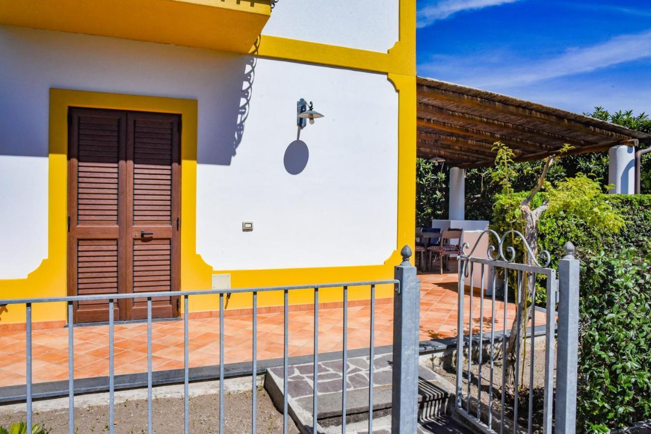 Marina Lunga Apartment Липари Екстериор снимка